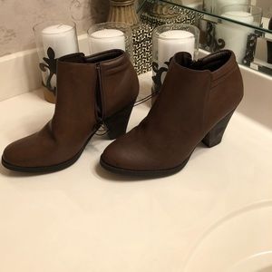 Mia boots